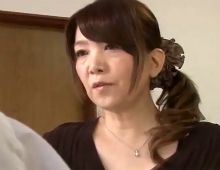 母さんじゃなきゃダメなんだ！我慢汁を垂れ流す息子の荒ぶる巨根に逆らえない五十路熟女