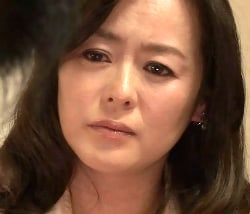 性器への欲望を汗だくでぶつけ合う娘婿と四十路未亡人の義母 栗野葉子