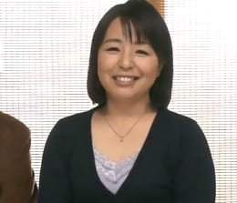 夫に見られながら…前代未聞の五十路人妻初撮りドキュメント 戸田さつき52歳