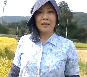 田舎に泊まろう！旦那の要望で他人棒を受け入れる決意をする米農家の還暦人妻 浦野明美61歳