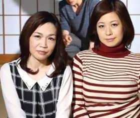 実録近親相姦 貧乳五十路母とグラマラスな三十路叔母との三角関係