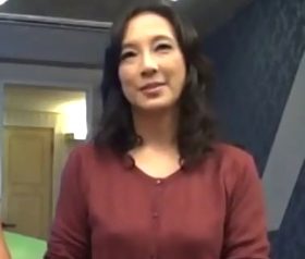 夫婦の営みとは全く異質な愛撫とセックスでガチ絶頂の世界を知った五十路主婦