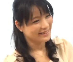 素人感がいやらしい！元ミスキャンパスで愛らしく清純な独身四十路熟女の初撮り