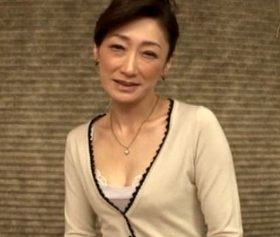 スリムな五十路の女体に潜む貪欲なセックス欲 江口容子52歳