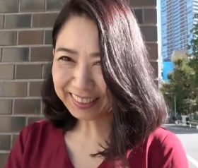 初撮り五十路 清楚さと妖艶さを併せ持つバツイチ熟女