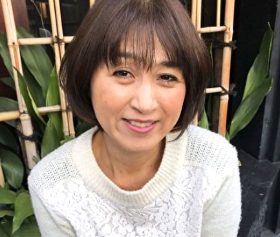 品の良いショートヘアの54歳人妻が乱れていく恍惚セックス