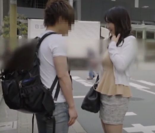 ナンパハメ撮り 逆ナンした若者とすぐセックスする四十路美熟女