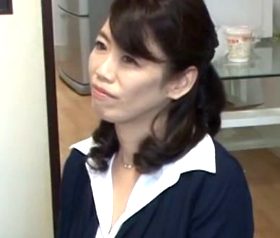 レンタルおばさん中出し盗撮 極上巨乳を持つ清潔感のある51歳人妻編