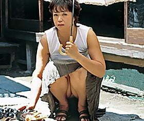 亡き夫に似てきた息子に迫られた未亡人母の苦悩と性欲