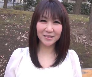 普通っぽくもあり妙な色気もあるバツイチ五十路熟女の濃厚な中出し交尾